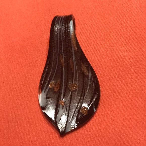 🔴 Glass Design Earrings and Matching Pendant - Picture 2 of 8